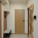 Designer 3-bedroom By The Metro With Steam Sauna Warszawa
