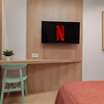 Designer 3-bedroom By The Metro With Steam Sauna Lägenhet *