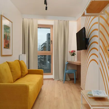 Stylish 3br With Sauna By Metro *