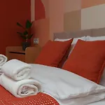 Designer 3-bedroom By The Metro With Steam Sauna